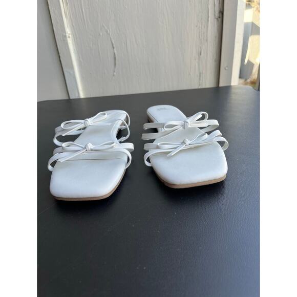 Wild Fable Kristen Bow Flat Sandals White Size 11 - Picture 16 of 16